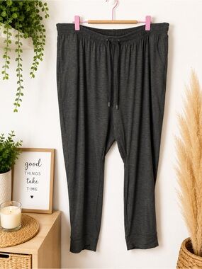 Old Navy Active Breathe On Olive Green Jogger Pants